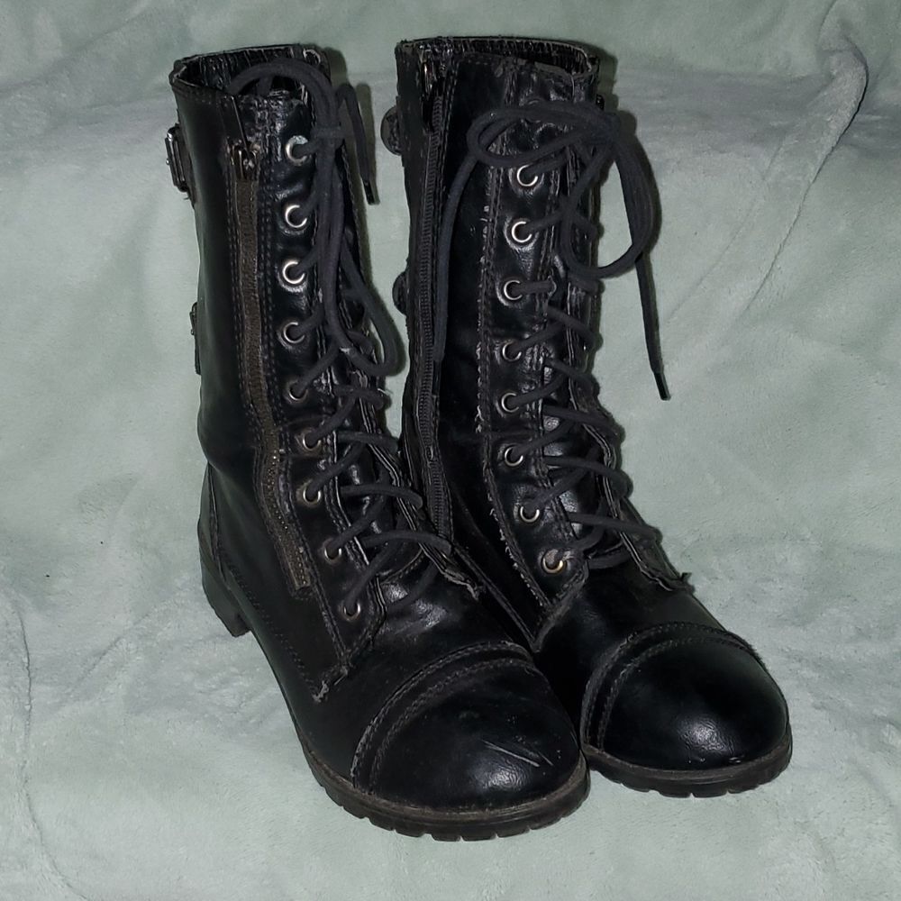 Soda Grunge Black Laced Boots 7.5